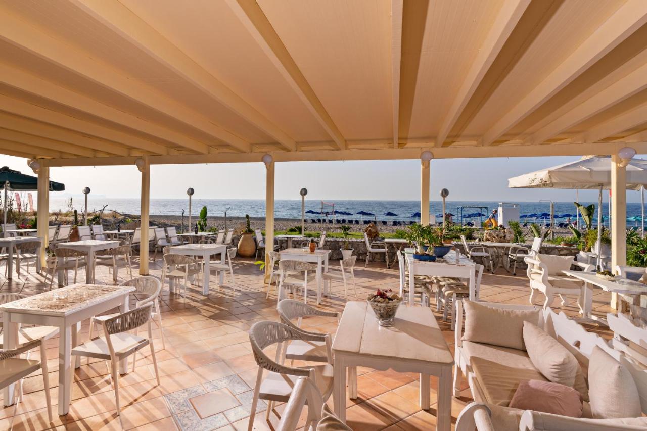 Hotel Kathrin Beach อาเดเลียโนส กัมโปส ภายนอก รูปภาพ
