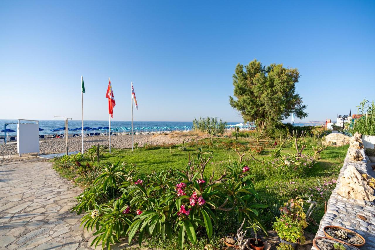 Hotel Kathrin Beach อาเดเลียโนส กัมโปส ภายนอก รูปภาพ