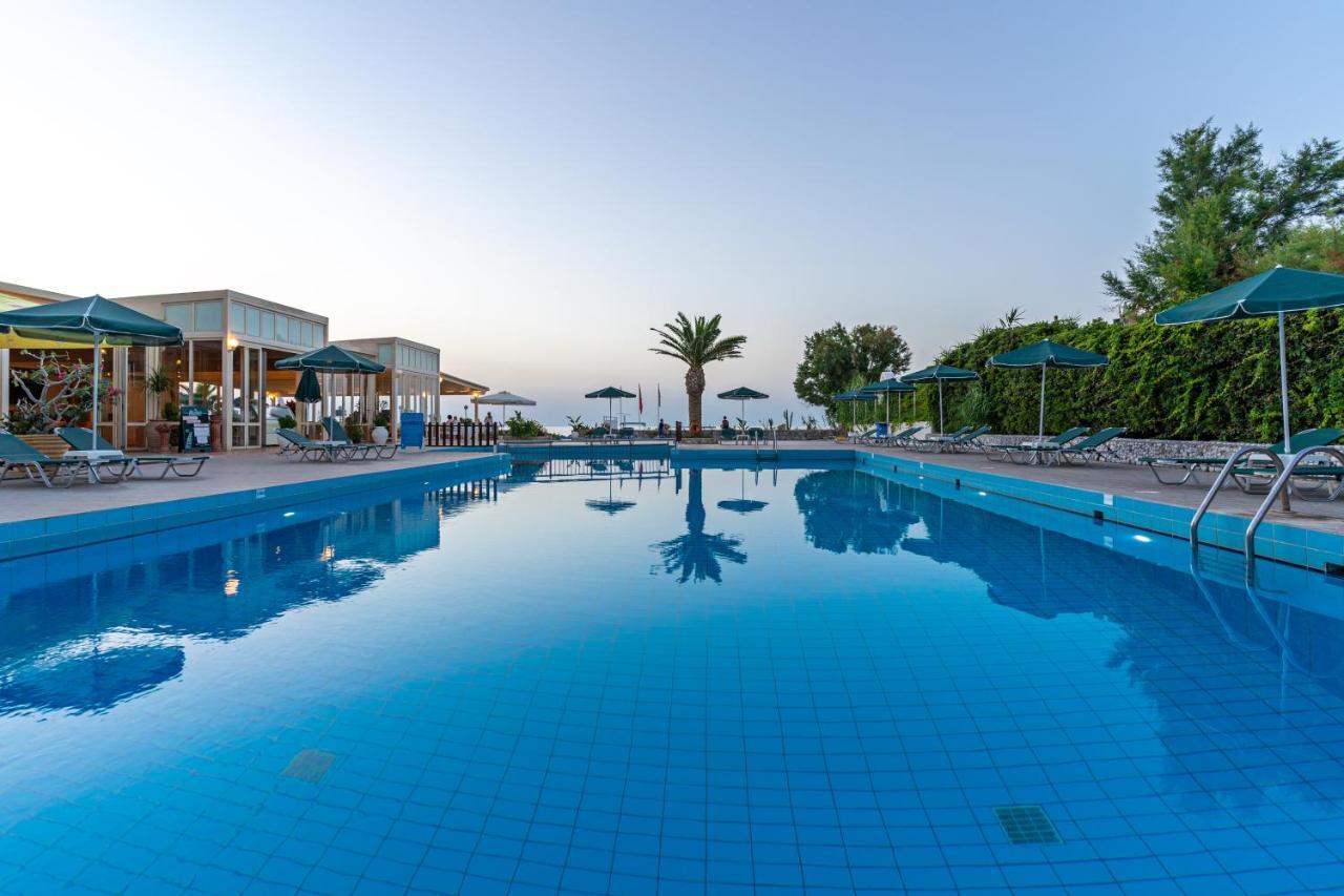 Hotel Kathrin Beach อาเดเลียโนส กัมโปส ภายนอก รูปภาพ