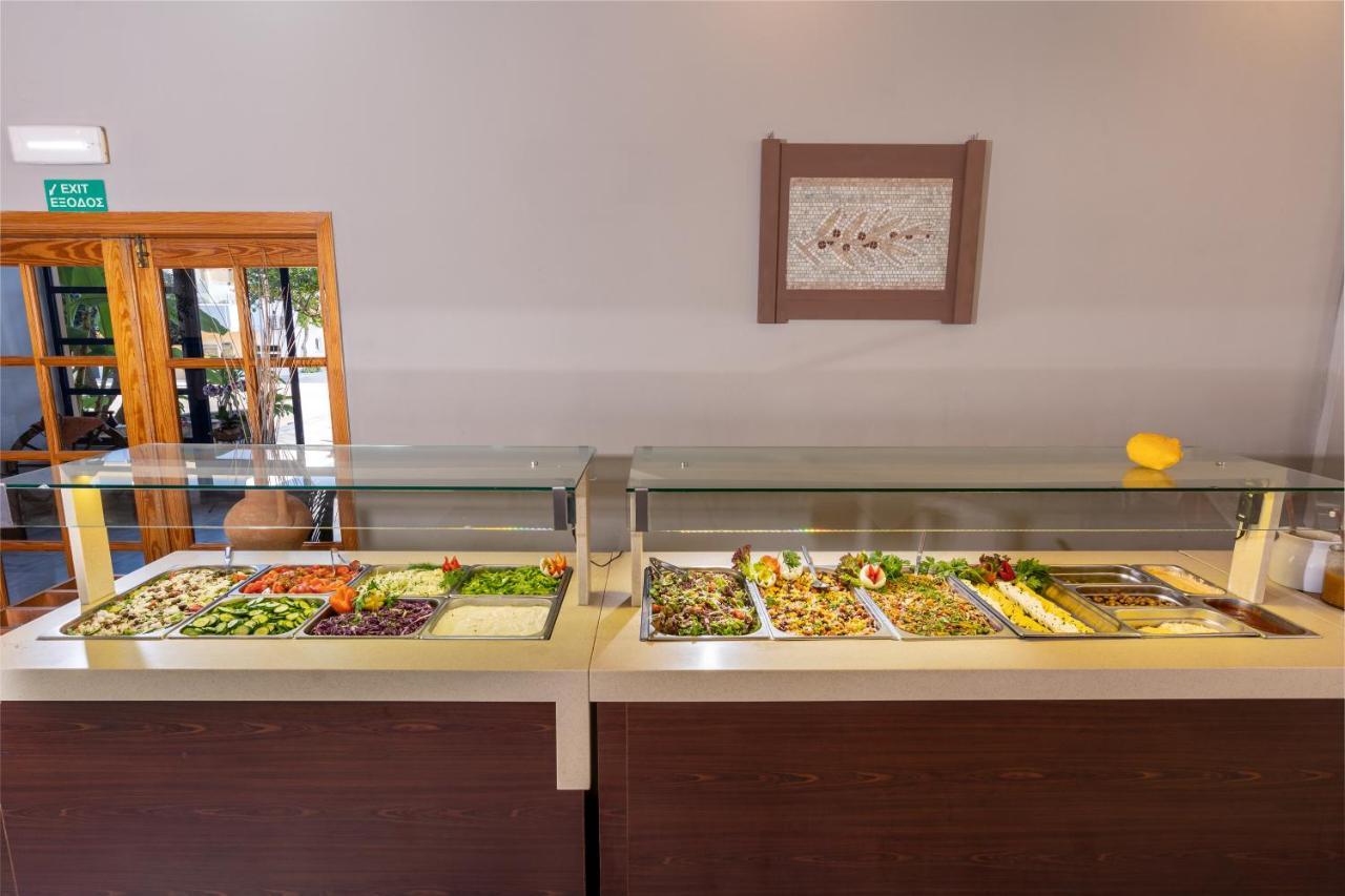 Hotel Kathrin Beach อาเดเลียโนส กัมโปส ภายนอก รูปภาพ