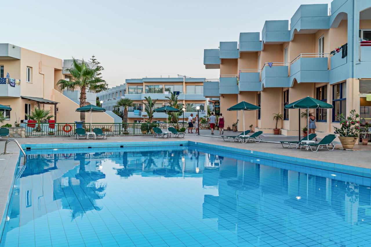 Hotel Kathrin Beach อาเดเลียโนส กัมโปส ภายนอก รูปภาพ