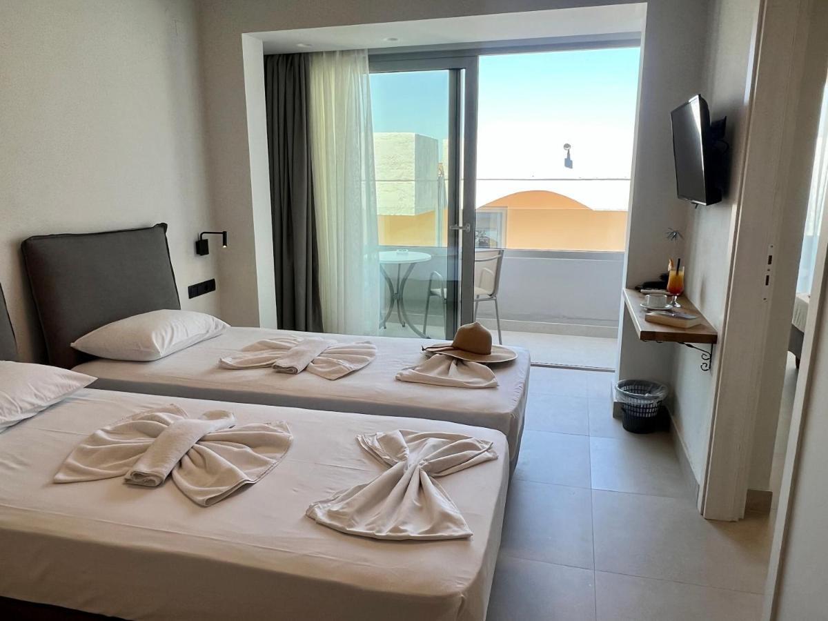 Hotel Kathrin Beach อาเดเลียโนส กัมโปส ภายนอก รูปภาพ