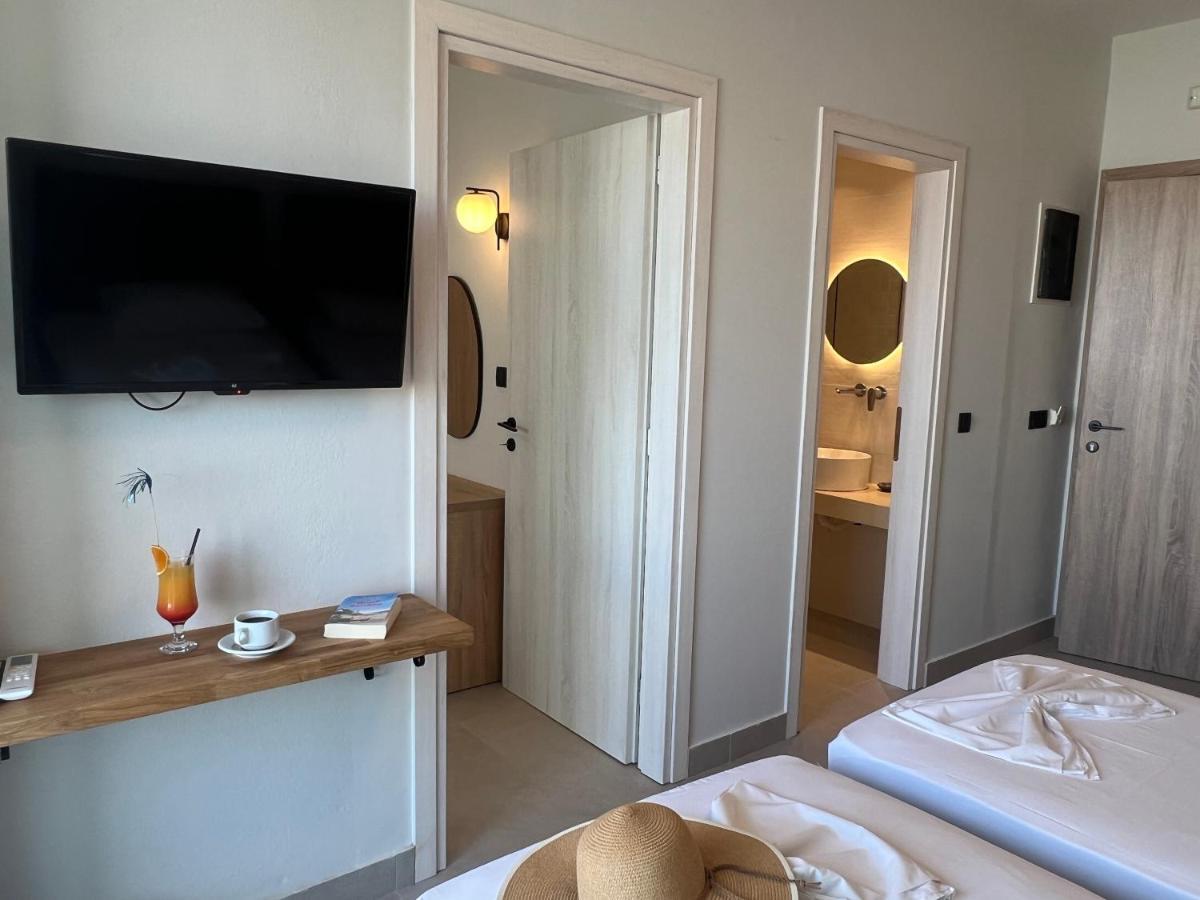 Hotel Kathrin Beach อาเดเลียโนส กัมโปส ภายนอก รูปภาพ