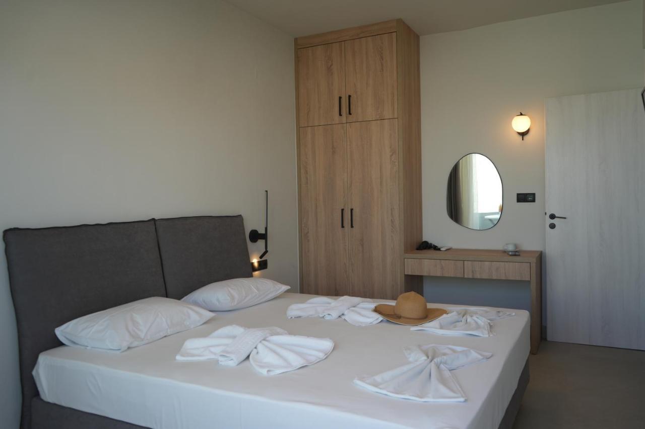 Hotel Kathrin Beach อาเดเลียโนส กัมโปส ภายนอก รูปภาพ